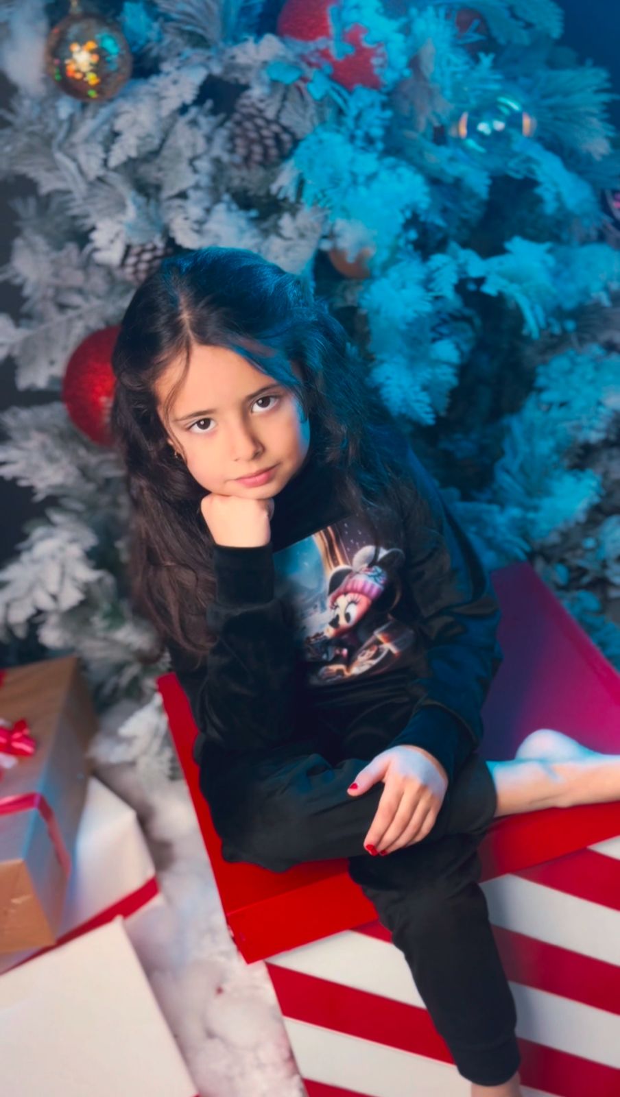 Minnie Mouse Christmas Black Velvet Set