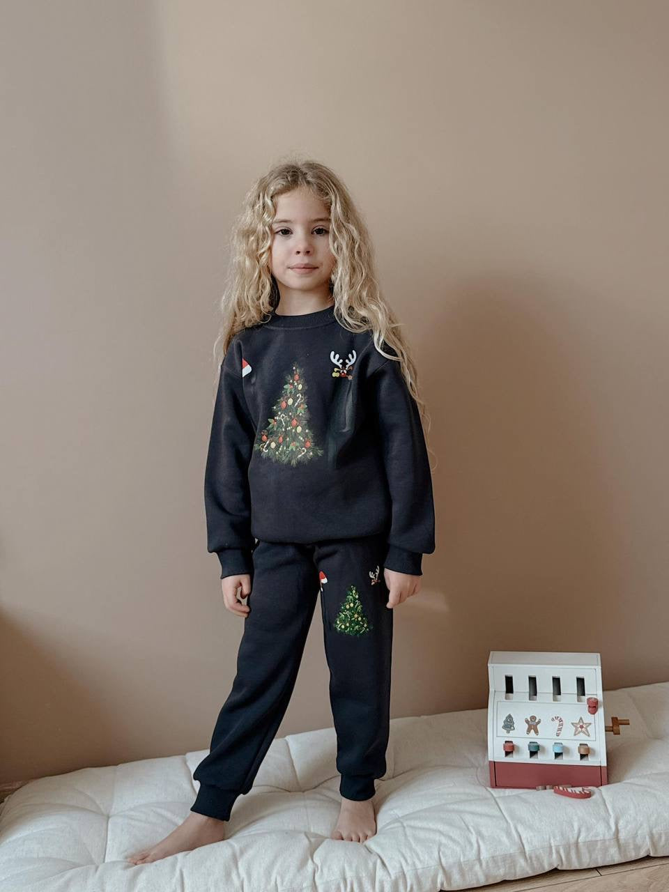 Dark Gray GAP Holiday Set