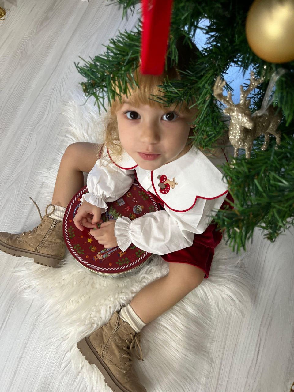 Holiday Charm Elegant Set