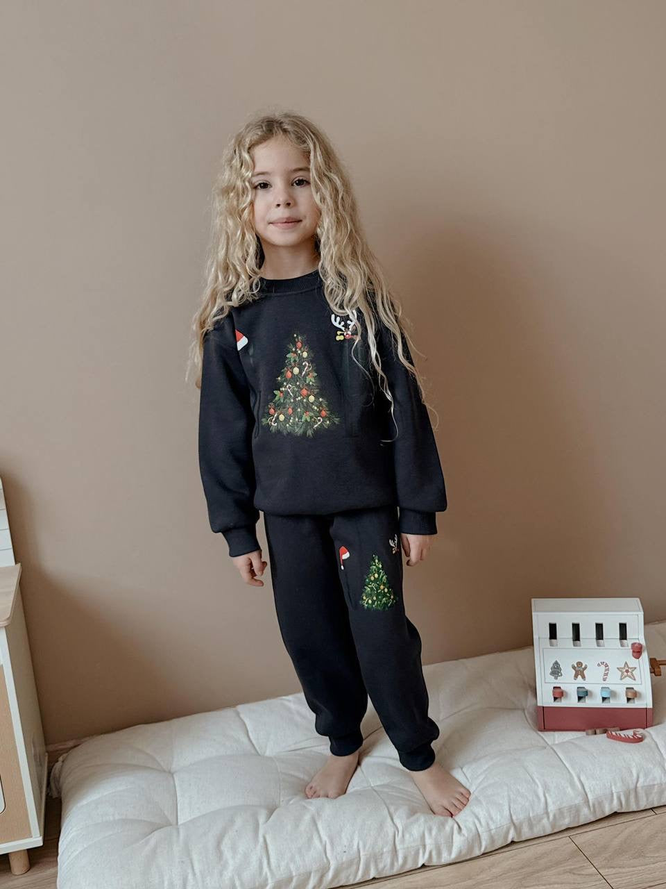 Dark Gray GAP Holiday Set